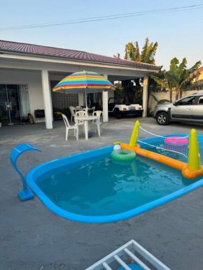 Casa em Guaratuba com piscina